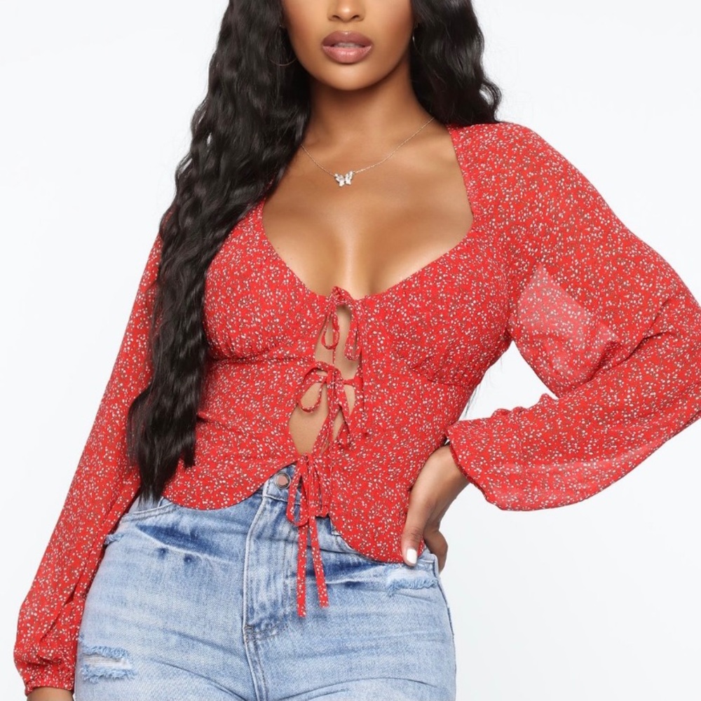 Tie front crop top in red